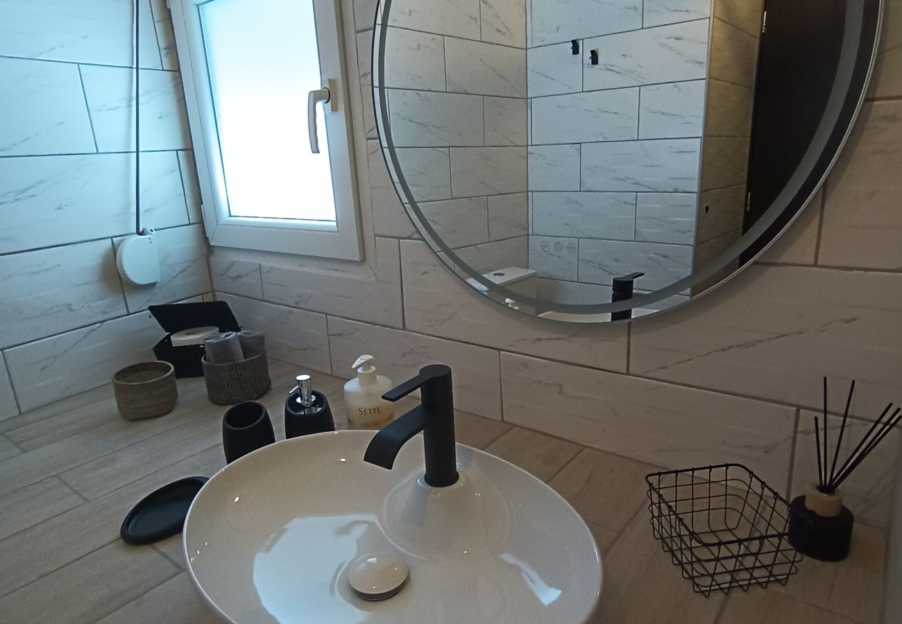 Apartment in Skiathos - Casa di Lia