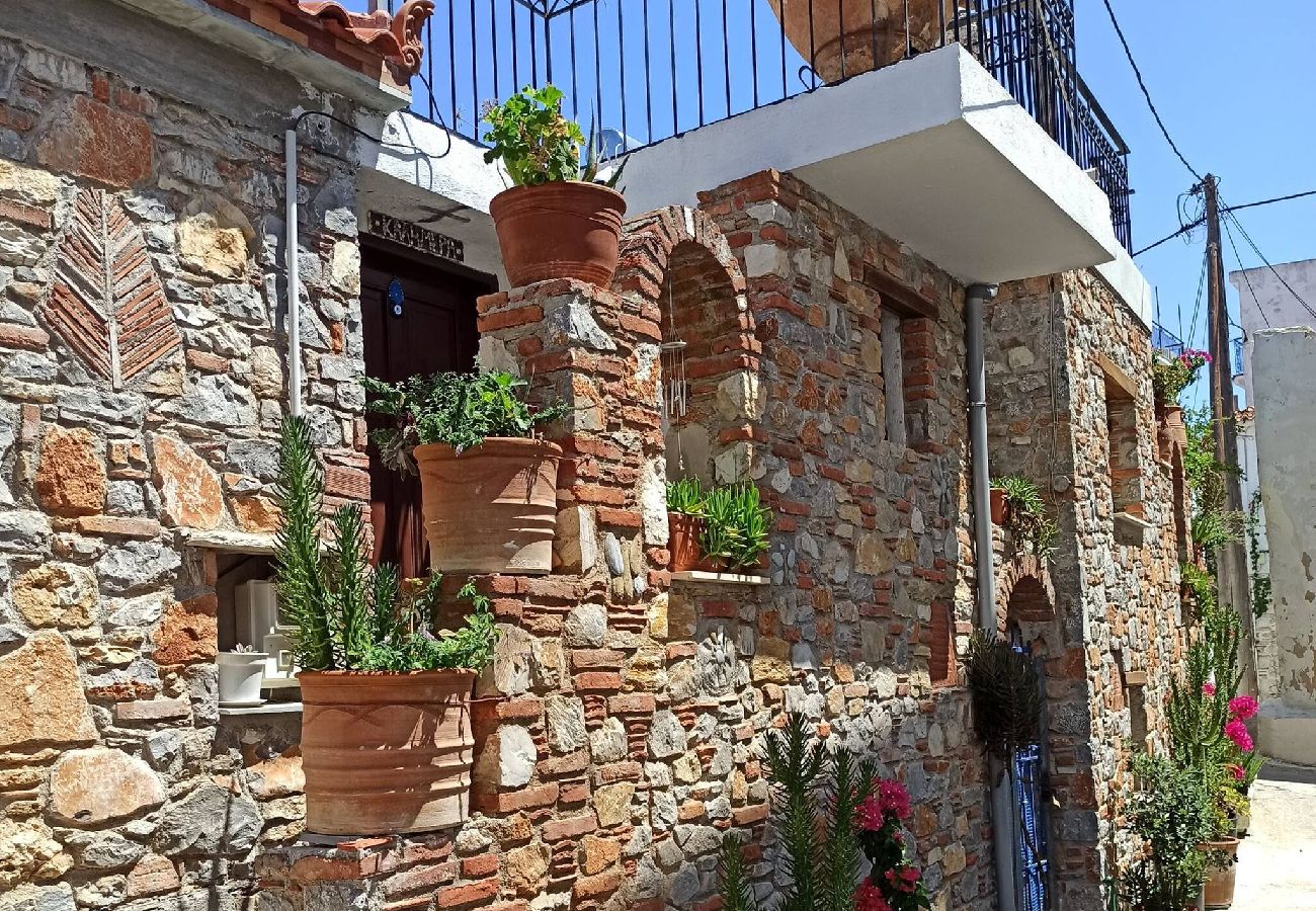 Studio in Skiathos - Kyra's Little Stone House – cozy, charm & comfort 