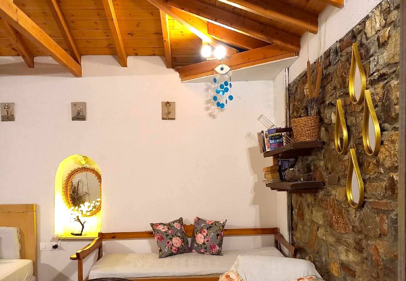 Studio in Skiathos - Kyra's Little Stone House – cozy, charm & comfort 