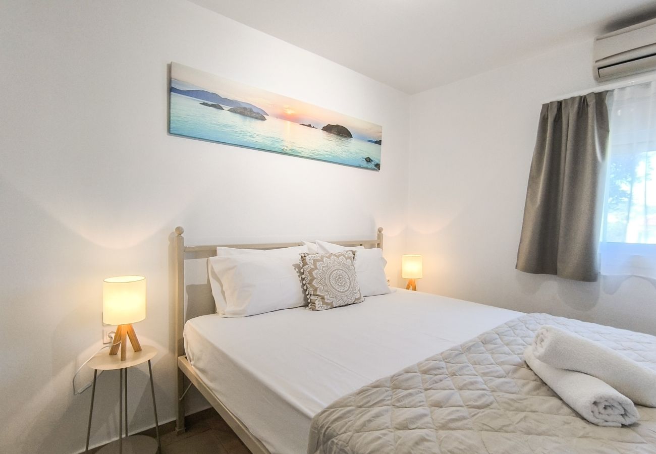 House in Skiathos - Jenny Sam, comfortable renovated house near center and beach