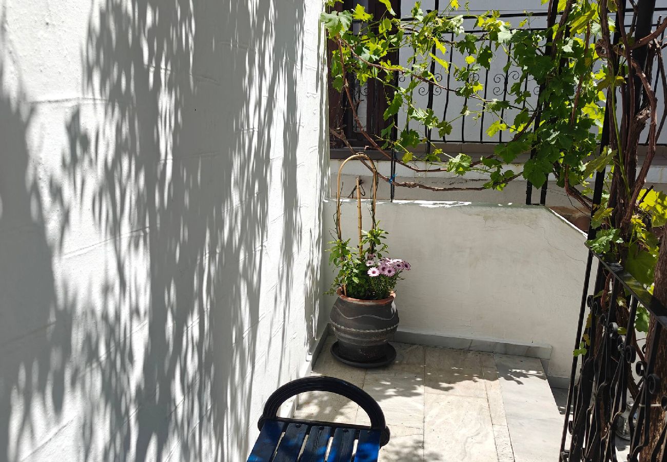 House in Skiathos - Louloudi, charming townhouse 
