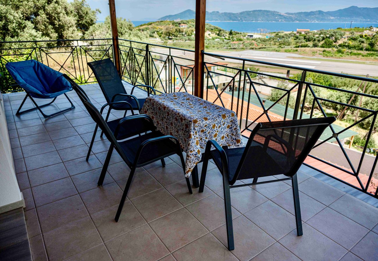 Villa in Skiathos - Runway Mansion