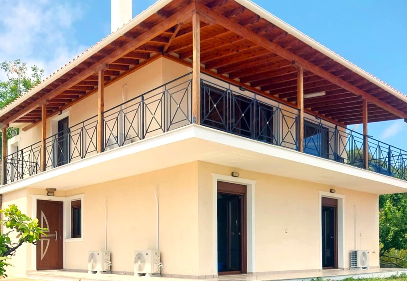Villa in Skiathos - Runway Mansion