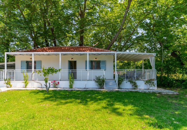 Country house in Skiathos - Pappou's workplace, elegant country house in Platanias