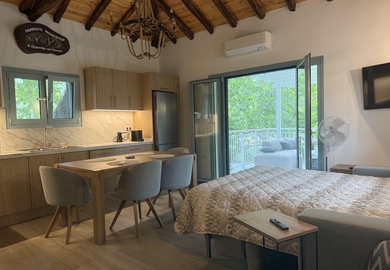 Country house in Skiathos - Pappou's workplace, elegant country house in Platanias