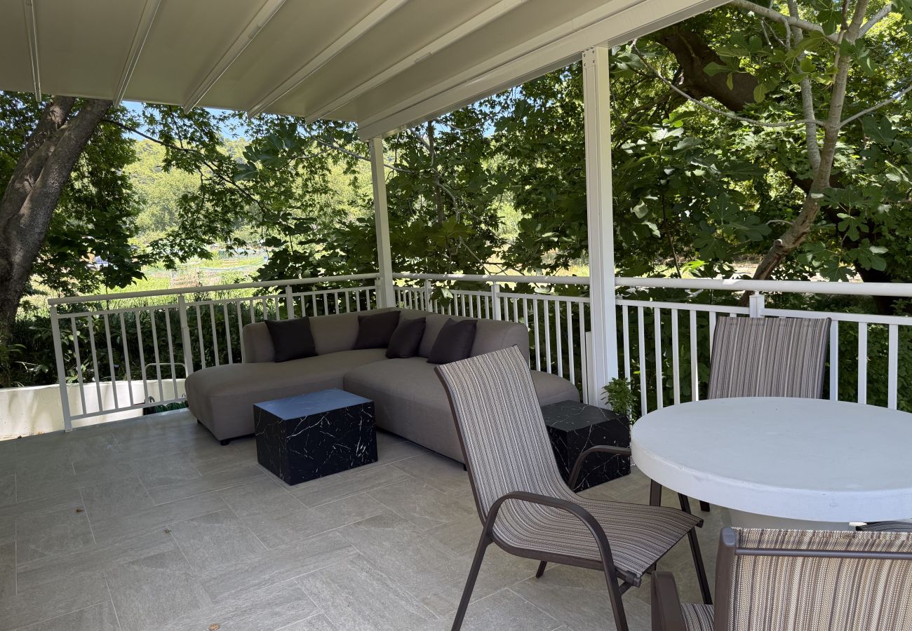 Country house in Skiathos - Pappou's workplace, elegant country house in Platanias
