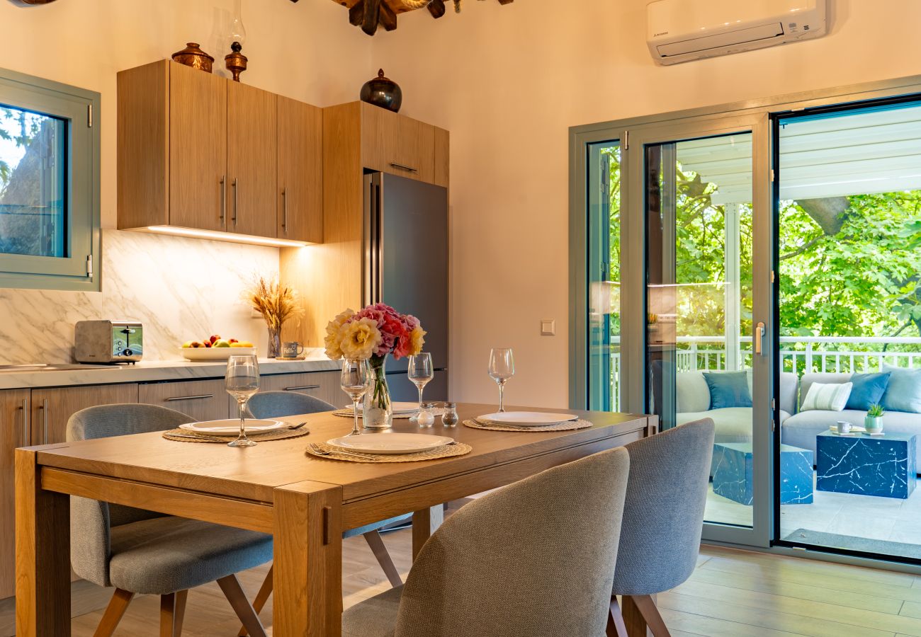 Country house in Skiathos - Pappou's workplace, elegant country house in Platanias
