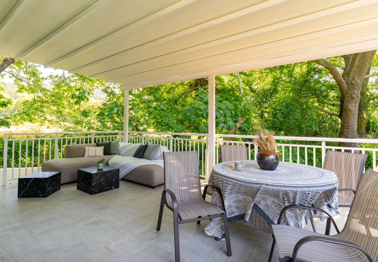 Country house in Skiathos - Pappou's workplace, elegant country house in Platanias