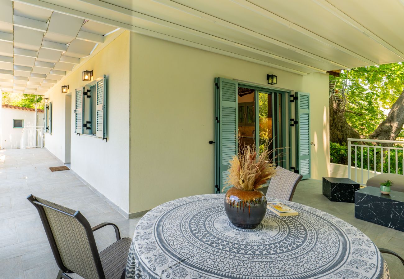 Country house in Skiathos - Pappou's workplace, elegant country house in Platanias