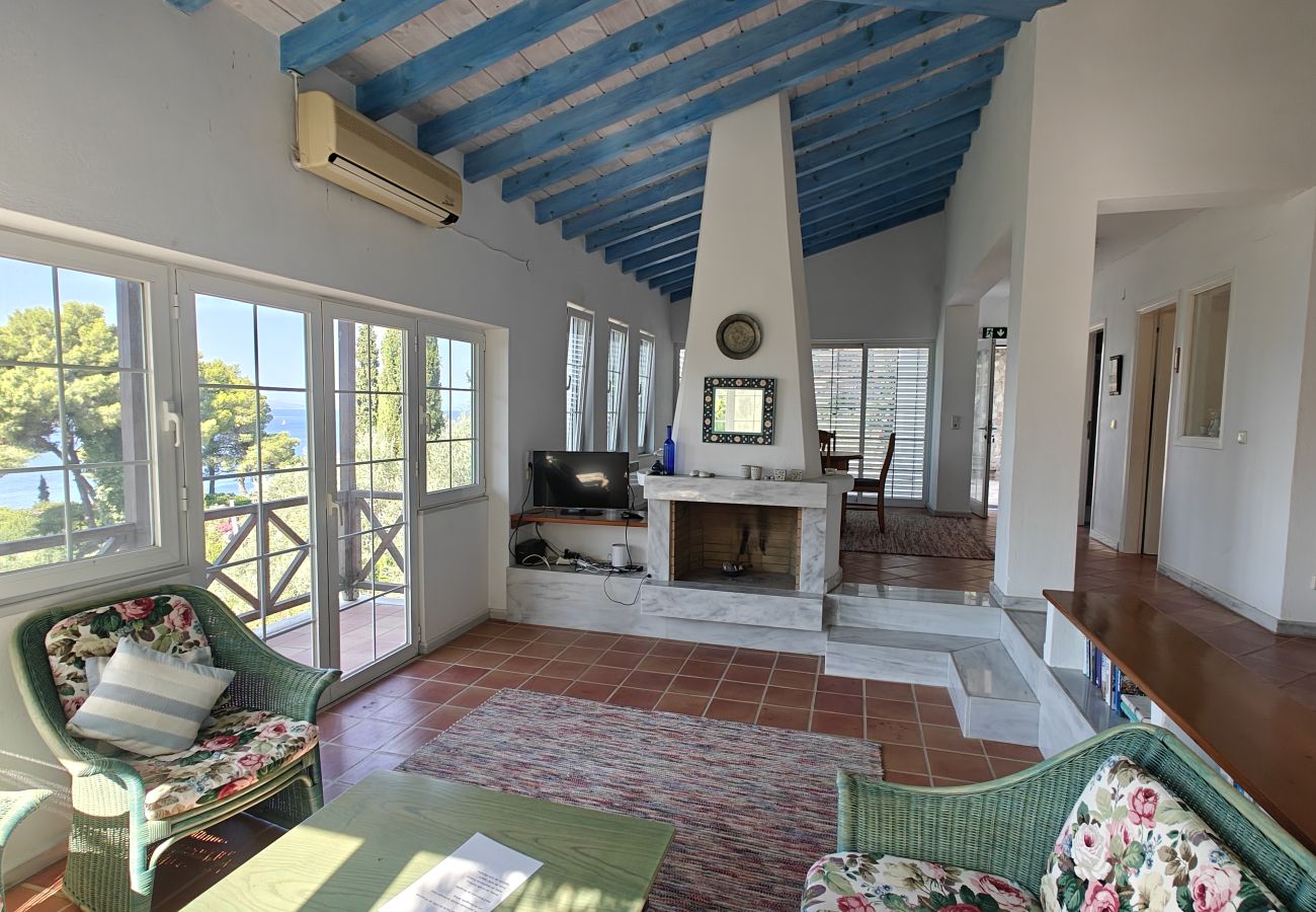 Villa in Skiathos - Eos, 3-bedroomed villa with magic sea views