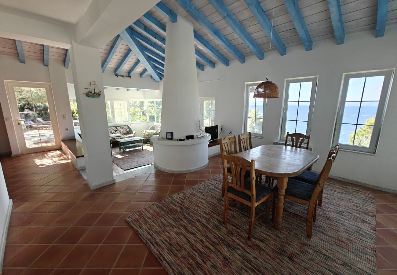Villa in Skiathos - Eos, 3-bedroomed villa with magic sea views