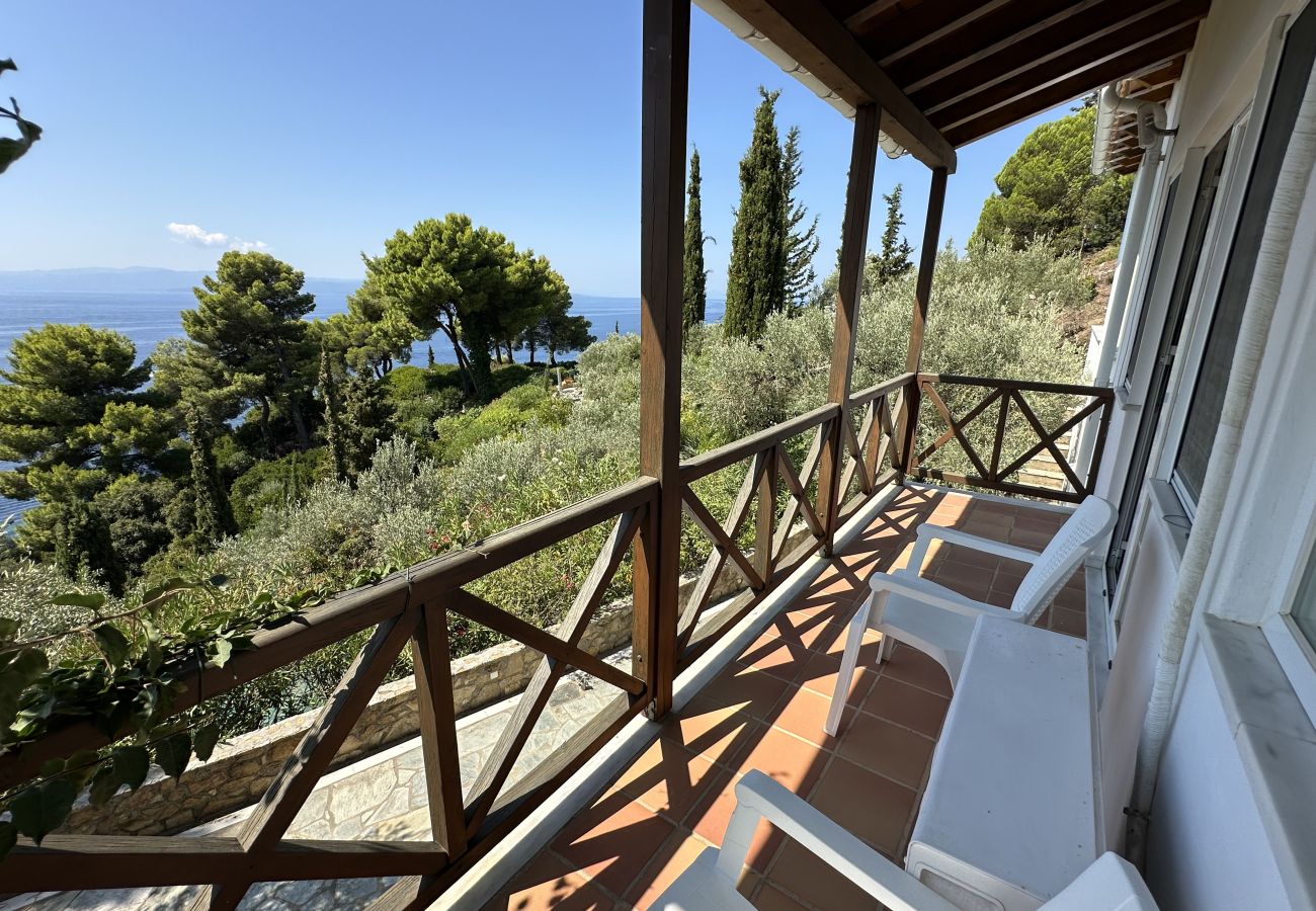 Villa in Skiathos - Eos, 3-bedroomed villa with magic sea views