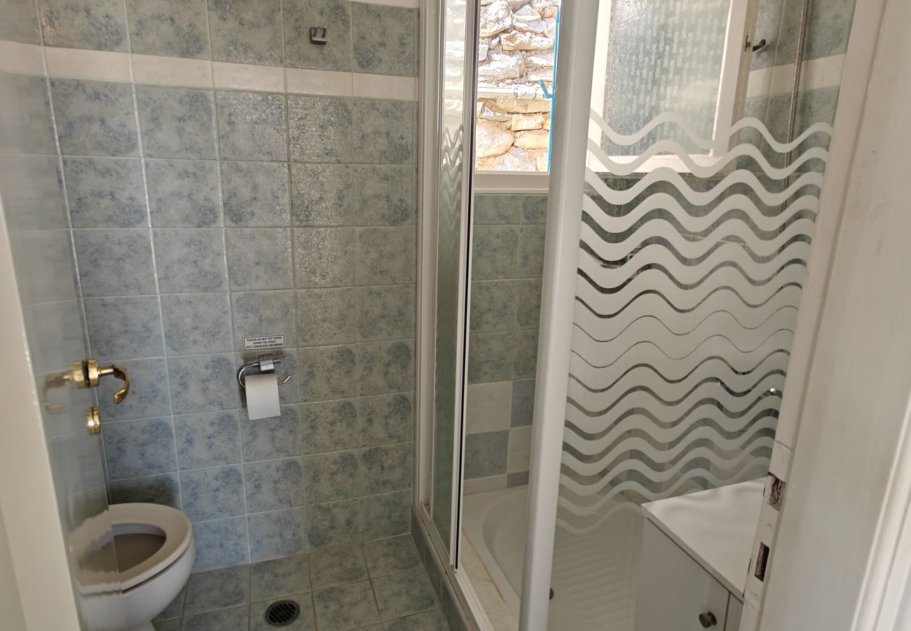 Villa in Skiathos - Villa Eirini, bright and airy 4-bedroomed villa with magical seaviews