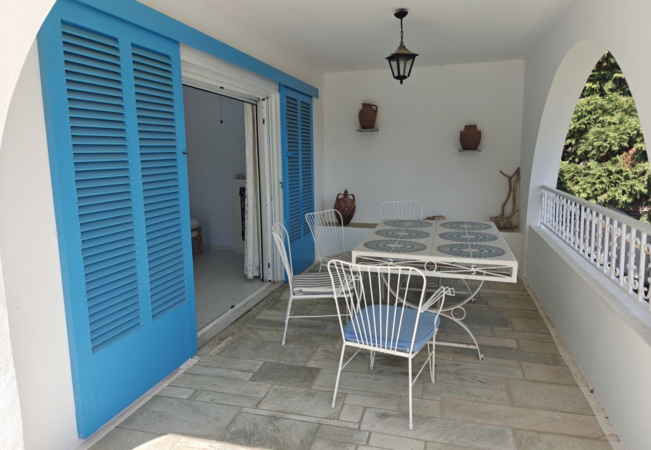 Villa in Skiathos - Villa Eirini, bright and airy 4-bedroomed villa with magical seaviews