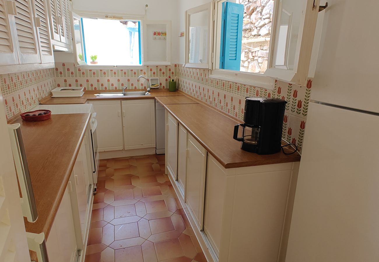 Villa in Skiathos - Villa Eirini, bright and airy 4-bedroomed villa with magical seaviews