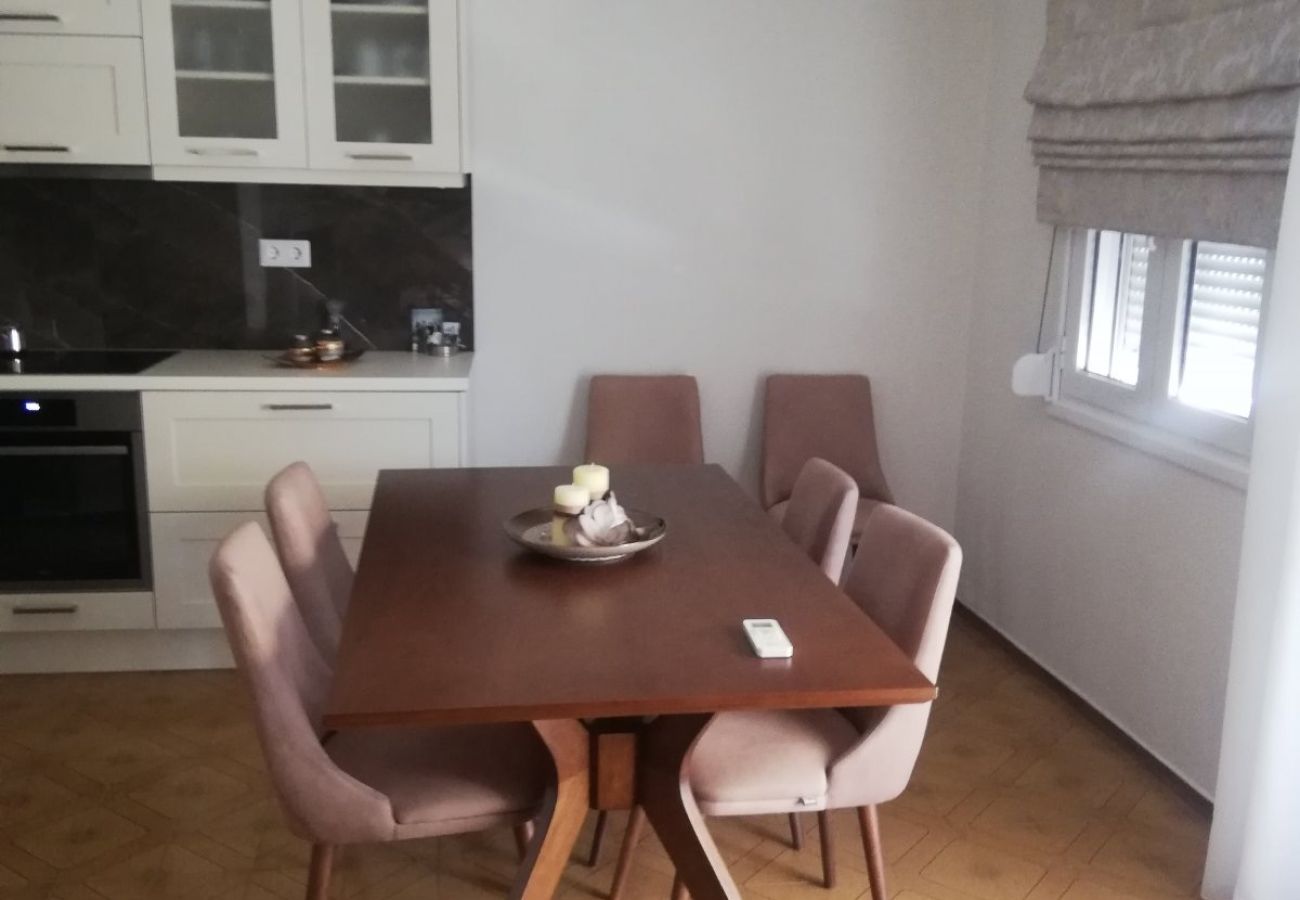 Apartment in Skiathos - Alexia City Nest, Lovely apartment for 5 in the center of town