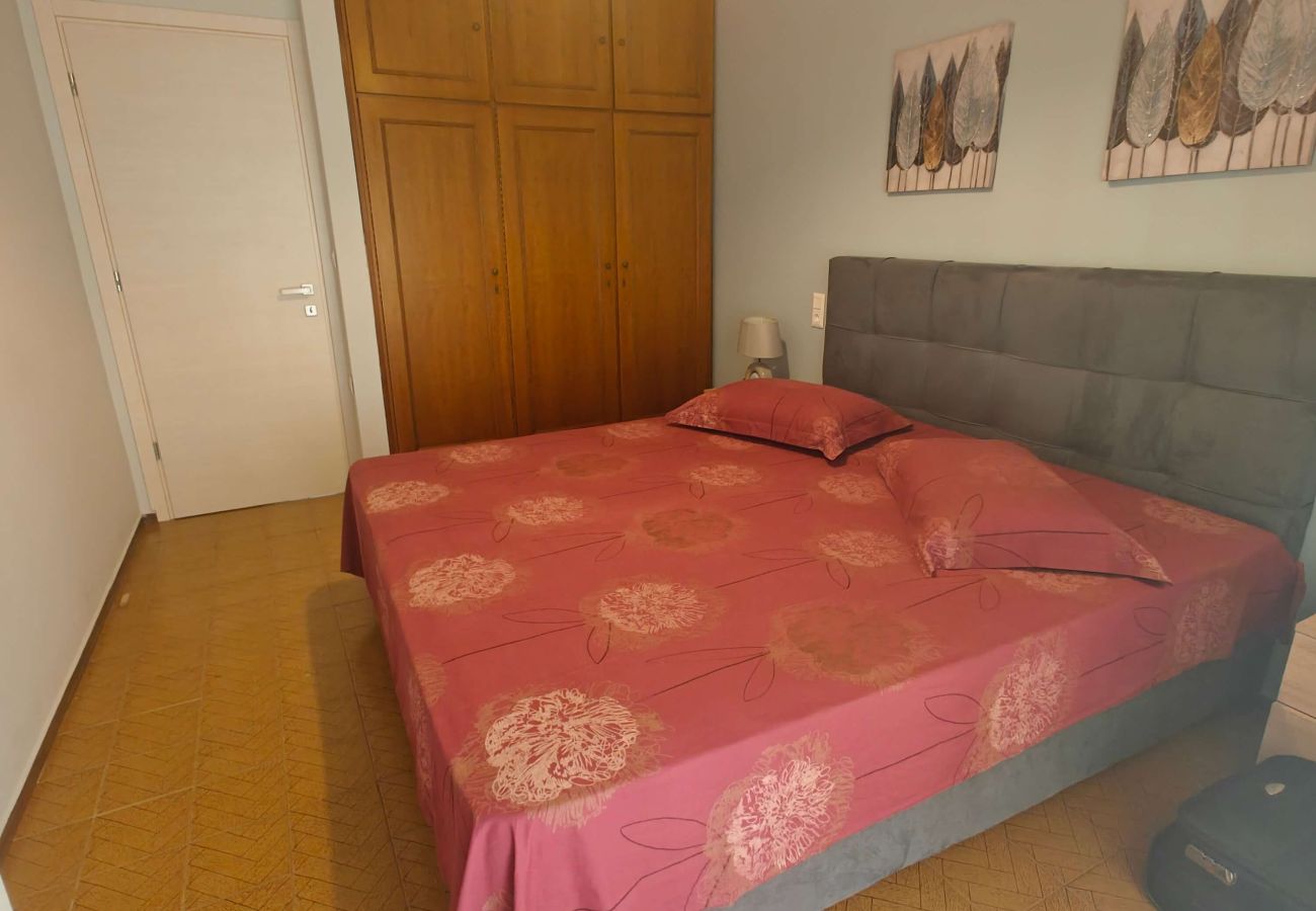 Apartment in Skiathos - Alexia City Nest, Lovely apartment for 5 in the center of town