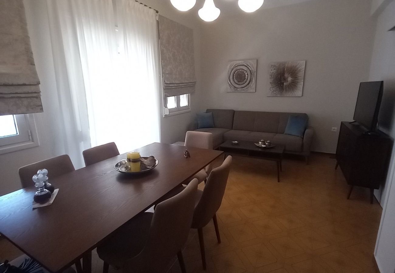 Apartment in Skiathos - Alexia City Nest, Lovely apartment for 5 in the center of town