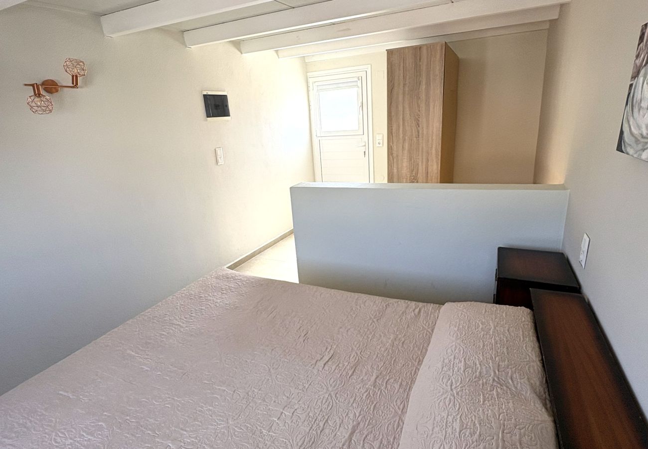 Apartment in Skiathos - Alexia City Nest, Lovely apartment for 5 in the center of town