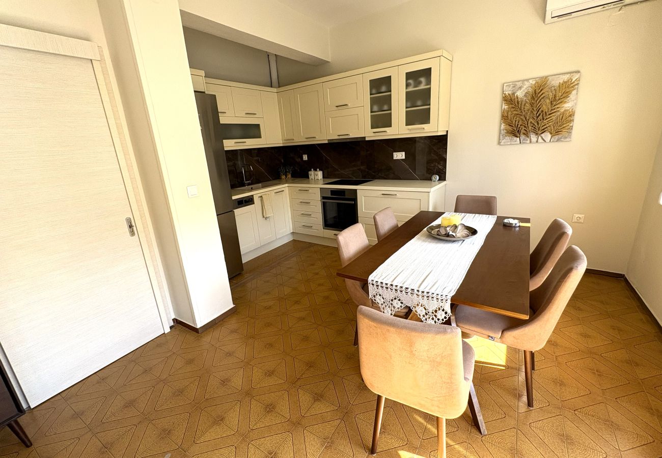 Apartment in Skiathos - Alexia City Nest, Lovely apartment for 5 in the center of town