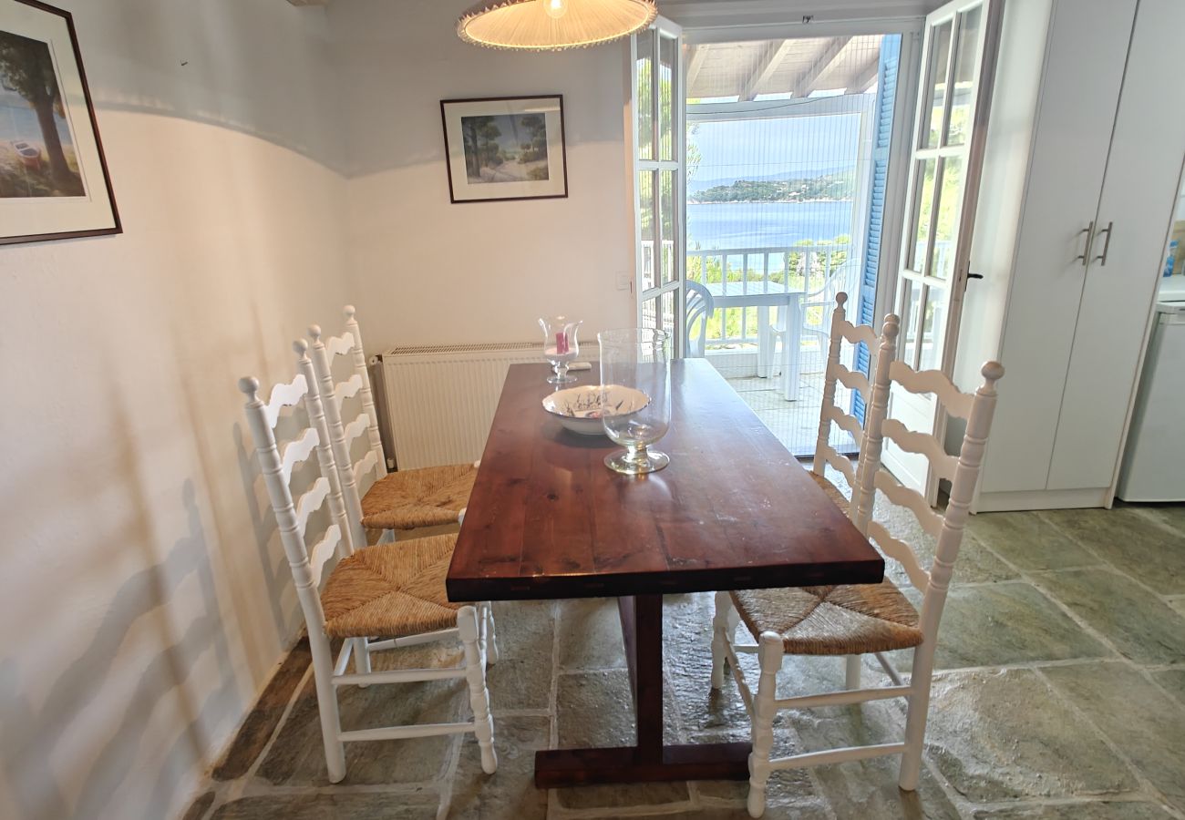 House in Skiathos - Sun and Moon 1, charming villa for 2 overlooking Vromolimnos